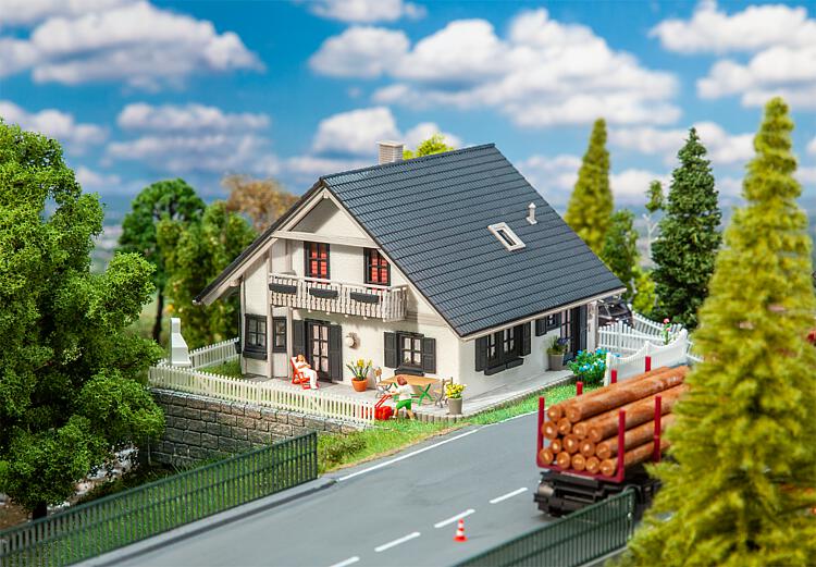 Rodinný dům H0 - Faller 130640