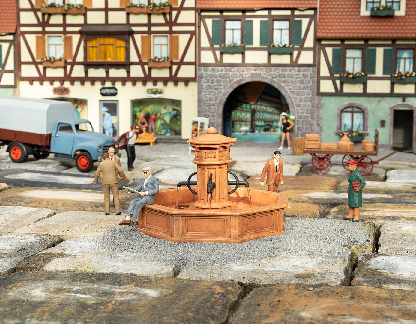 Kašna funkční G - Faller Pola 333154
