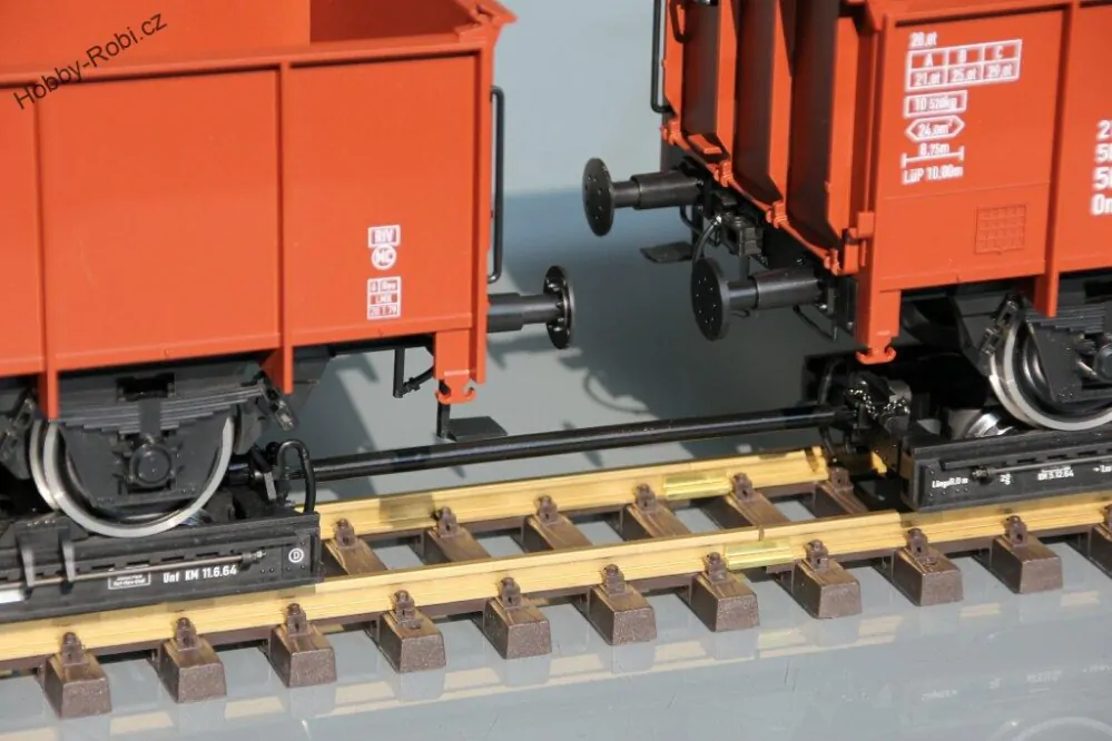 Dlouhá spojovací tyč k podvalníkovým vozům LGB G