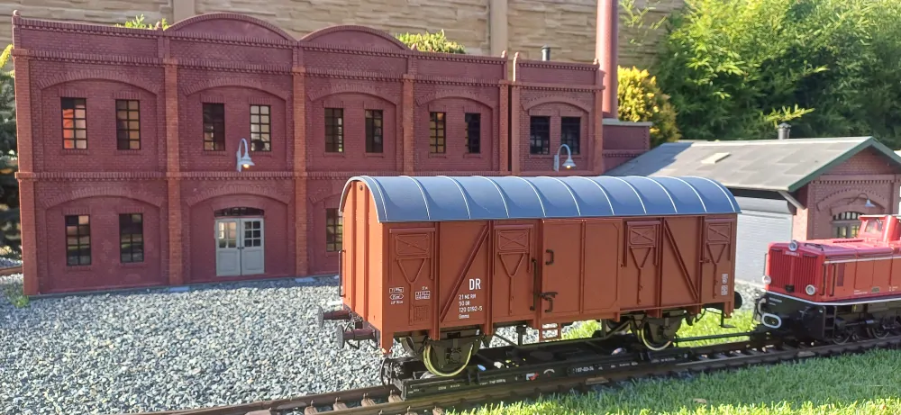 Zavřený nákladní vůz Gmms DR velikost II 